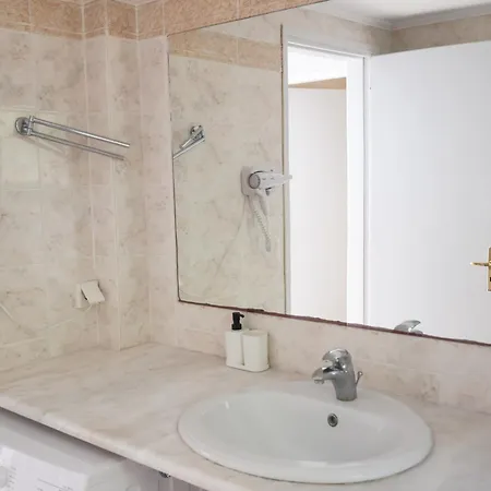Zeus Apartment